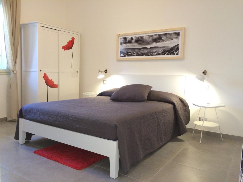 Le Signorine Bed & Breakfast Cava dʼAliga Rom bilde